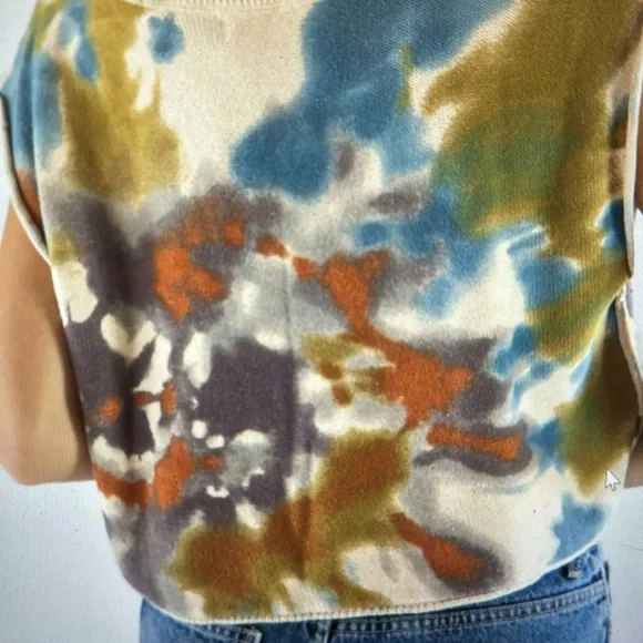 Natural Life Sleeveless Sunset Sweater - Picture 3 of 4